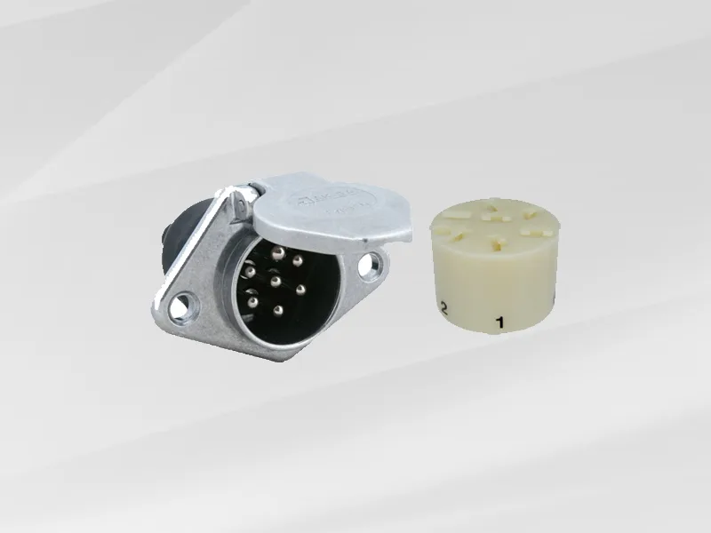 14-023 RÖMORK FİŞİ TIR METAL DİŞİ 7 Lİ N TİP